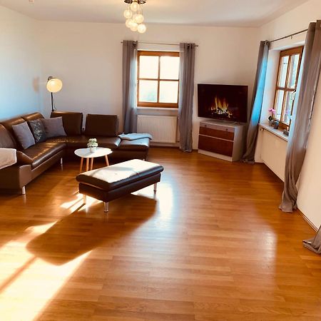 Adlerhorst, 4 Schlafzimmer, Blick In Die Alpen, Parkplatz Thyrnau المظهر الخارجي الصورة